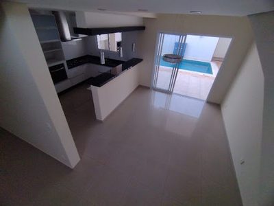 Sobrado, 3 quartos, 181 m² - Foto 1
