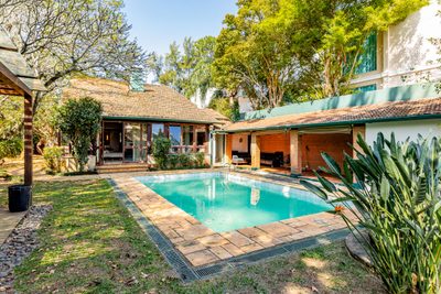 Casa, 3 quartos, 271 m² - Foto 1