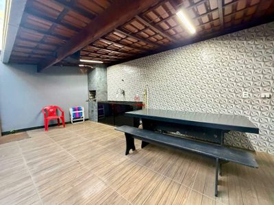 Casa, 3 quartos, 168 m² - Foto 2