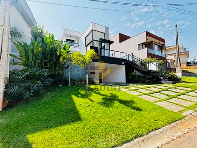 Casa, 3 quartos, 245 m² - Foto 1