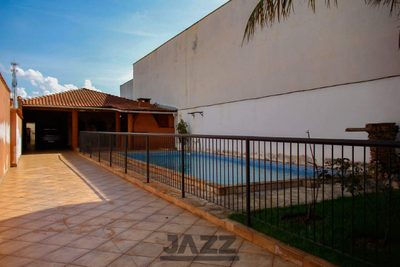 Casa, 4 quartos, 210 m² - Foto 2