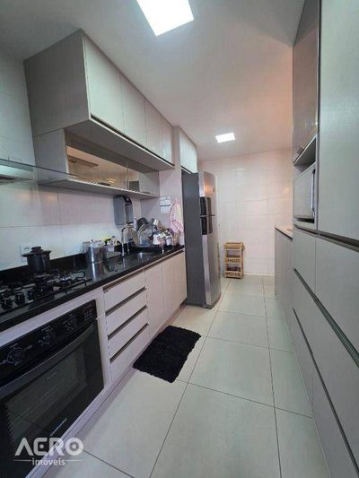 Apartamento, 3 quartos, 107 m² - Foto 2