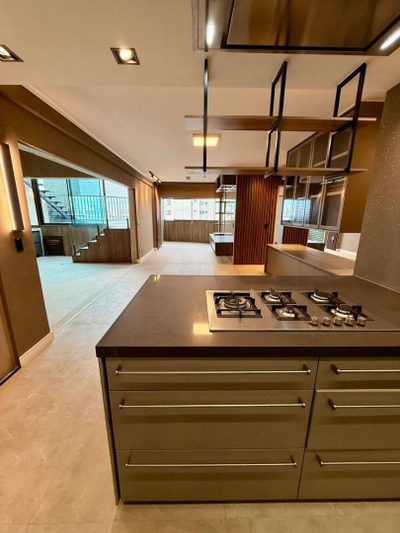 Cobertura, 3 quartos, 195 m² - Foto 4