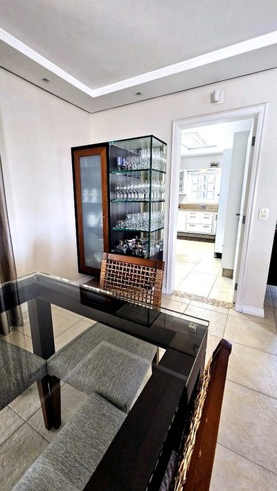 Casa, 3 quartos, 274 m² - Foto 3