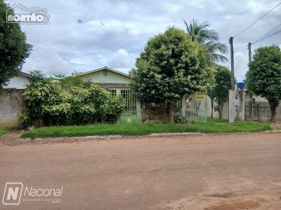 Casa, 4 quartos, 195 m² - Foto 1