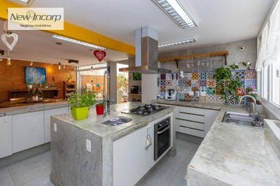 Casa, 3 quartos, 226 m² - Foto 2