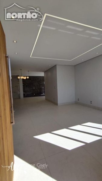 Casa, 2 quartos, 230 m² - Foto 5
