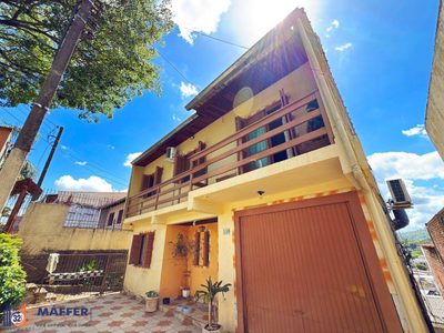 Casa, 3 quartos, 198 m² - Foto 1