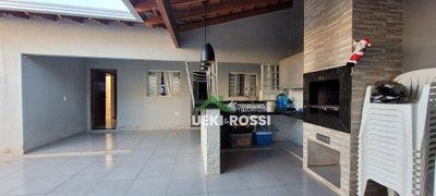 Casa, 5 quartos, 122 m² - Foto 1