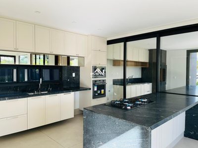 Sobrado, 4 quartos, 323 m² - Foto 5