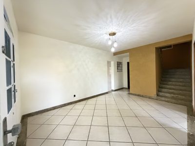Casa, 3 quartos, 262 m² - Foto 3
