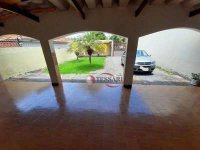 Casa, 3 quartos, 210 m² - Foto 1