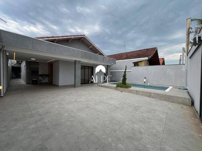 Casa, 3 quartos, 158 m² - Foto 1