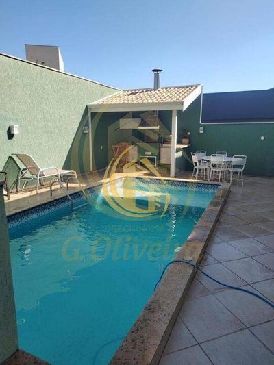 Sobrado, 3 quartos, 244 m² - Foto 1