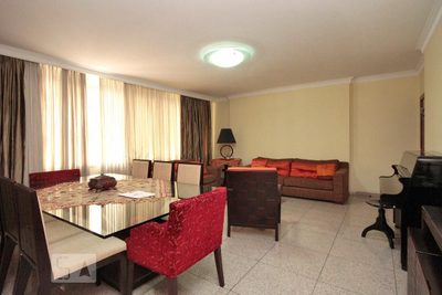 Apartamento, 3 quartos, 200 m² - Foto 1
