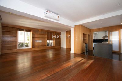 Apartamento, 3 quartos, 230 m² - Foto 2
