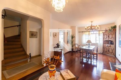 Casa, 3 quartos, 217 m² - Foto 3