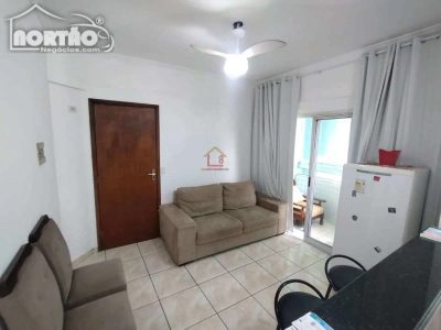 Casa, 2 quartos, 40 m² - Foto 1
