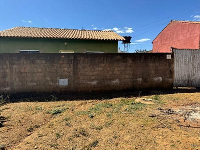 Casa, 2 quartos, 180 m² - Foto 1