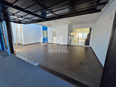 Casa, 2 quartos, 200 m² - Foto 1