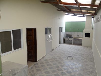 Casa, 7 quartos, 200 m² - Foto 1