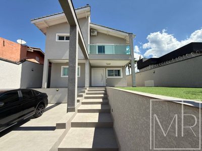 Casa, 4 quartos, 262 m² - Foto 1
