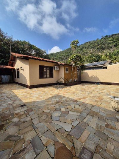 Casa, 3 quartos, 200 m² - Foto 1