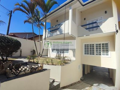 Casa, 3 quartos, 250 m² - Foto 1
