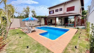 Casa, 4 quartos, 270 m² - Foto 1