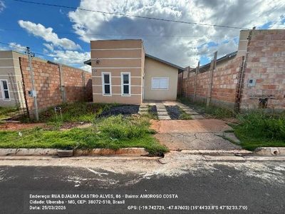 Casa, 2 quartos, 200 m² - Foto 1