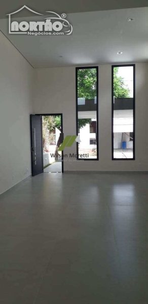 Casa, 5 quartos, 145 m² - Foto 2