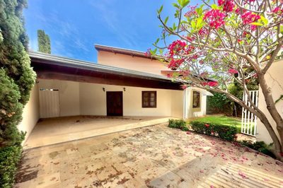 Casa, 3 quartos, 328 m² - Foto 1