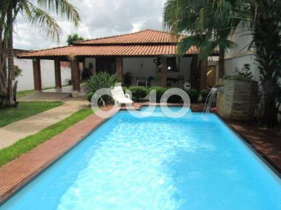 Casa, 3 quartos, 296 m² - Foto 1