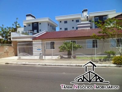 Casa, 4 quartos, 130 m² - Foto 1