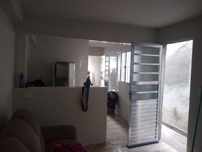 Casa, 2 quartos, 70 m² - Foto 1