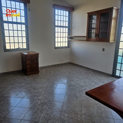 Casa, 4 quartos, 332 m² - Foto 2