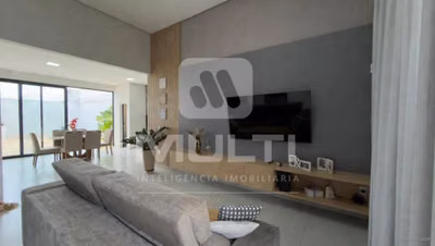Casa, 3 quartos, 175 m² - Foto 1