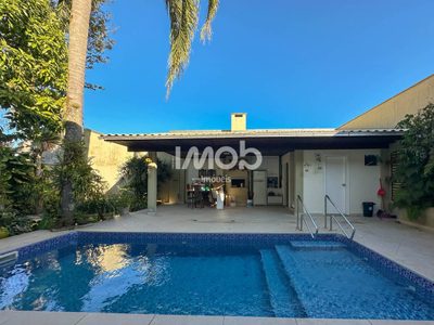 Casa, 4 quartos, 243 m² - Foto 2