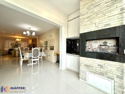 Casa, 3 quartos, 247 m² - Foto 1