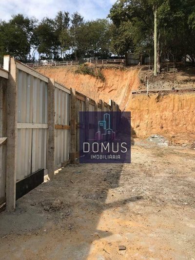 Loteamento e Condomínio, 700 m² - Foto 1