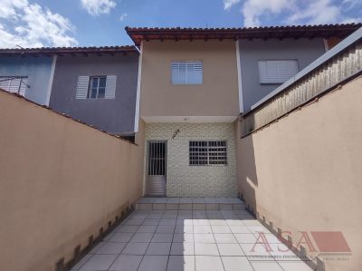 Casa, 2 quartos, 60 m² - Foto 1