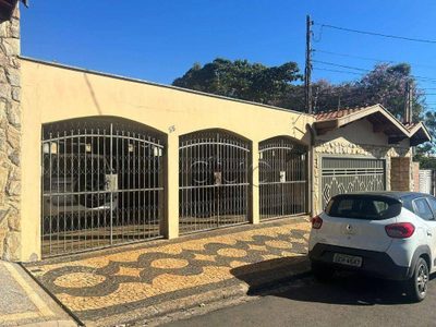 Casa, 3 quartos, 218 m² - Foto 1