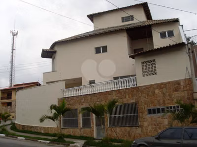 Sobrado, 3 quartos, 210 m² - Foto 1