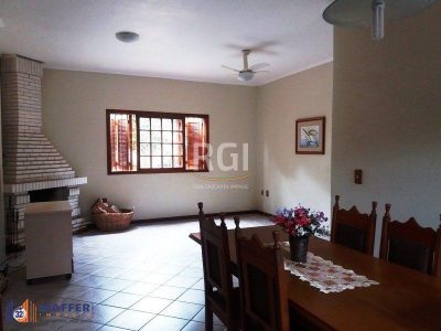 Casa, 5 quartos, 250 m² - Foto 1