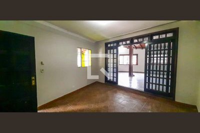 Casa, 3 quartos, 270 m² - Foto 3