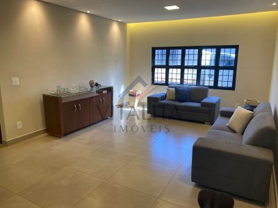 Casa, 3 quartos, 193 m² - Foto 2