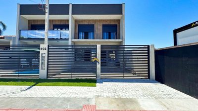 Sobrado, 4 quartos, 173 m² - Foto 1