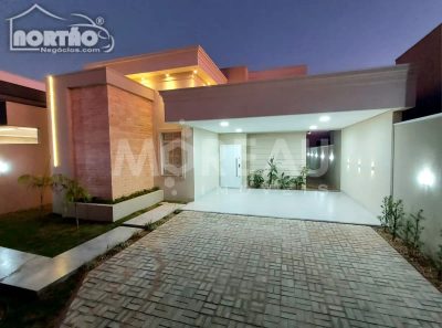 Casa, 4 quartos, 164 m² - Foto 1