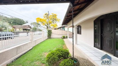Casa, 5 quartos, 242 m² - Foto 2
