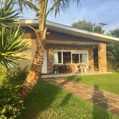 Casa, 3 quartos, 202 m² - Foto 1
